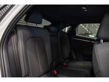 Audi Q3 TFSIe Black Edition - U55835