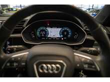Audi Q3 TFSIe Black Edition - U55835
