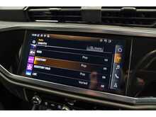 Audi Q3 TFSIe Black Edition - U55835