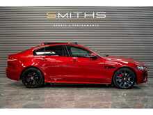 Jaguar XE P300i R-Dynamic HSE - U55836