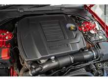 Jaguar XE P300i R-Dynamic HSE - U55836