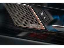 Jaguar XE P300i R-Dynamic HSE - U55836