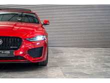 Jaguar XE P300i R-Dynamic HSE - U55836