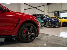 Jaguar F-PACE P550 V8 SVR - U55844