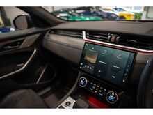 Jaguar F-PACE P550 V8 SVR - U55844
