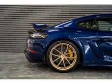 Porsche 718 Cayman GT4 - U55856