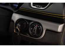 Porsche 718 Cayman GT4 - U55856