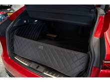 Jaguar F-PACE P550 V8 SVR - U55868