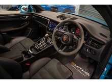 Porsche Macan T V6 GTS - U55872