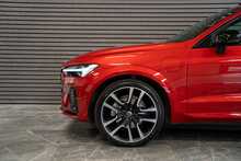 Volvo XC60 h T8 Twin Engine R-Design Pro - U55882