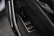 Jaguar F-PACE P550 V8 SVR - U55892