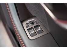 Jaguar F-Type V6 Chequered Flag - U55908