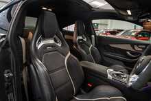 Mercedes-Benz C Class C63 V8 BiTurbo AMG S - U55913