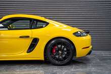 Porsche 718 Cayman GTS - U55928