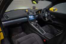 Porsche 718 Cayman GTS - U55928