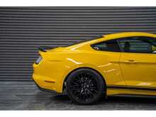 Ford Mustang V8 GT - U55939