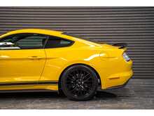 Ford Mustang V8 GT - U55939