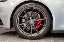 Porsche 911 T 992 Carrera S - U55942