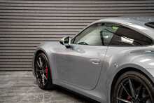 Porsche 911 T 992 Carrera S - U55942