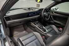 Porsche 911 T 992 Carrera S - U55942