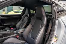 Porsche 911 T 992 Carrera S - U55942