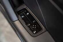 Porsche 911 T 992 Carrera S - U55942