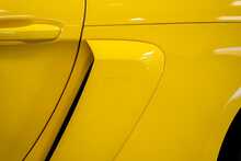 Porsche 718 Cayman GT4 - U55960