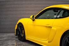 Porsche 718 Cayman GT4 - U55960