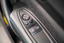 BMW M2 BiTurbo Competition - U55961