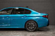 BMW M5 i V8 Competition - U55995