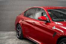 Alfa Romeo Giulia V6 Bi-Turbo Quadrifoglio - U55998