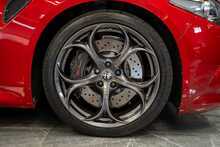 Alfa Romeo Giulia V6 Bi-Turbo Quadrifoglio - U55998