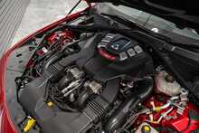 Alfa Romeo Giulia V6 Bi-Turbo Quadrifoglio - U55998