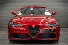 Alfa Romeo Giulia V6 Bi-Turbo Quadrifoglio - U55998