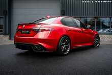 Alfa Romeo Giulia V6 Bi-Turbo Quadrifoglio - U55998