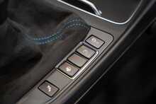 BMW M2 BiTurbo Competition - U56002