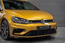 Volkswagen Golf TSI R - U56010