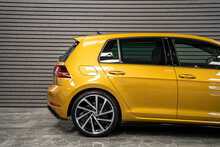 Volkswagen Golf TSI R - U56010