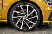 Volkswagen Golf TSI R - U56010