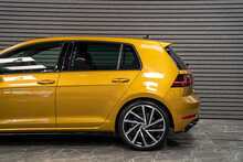 Volkswagen Golf TSI R - U56010