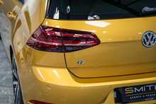 Volkswagen Golf TSI R - U56010