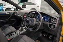 Volkswagen Golf TSI R - U56010