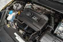 Volkswagen Golf TSI R - U56010