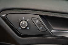 Volkswagen Golf TSI R - U56010
