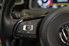 Volkswagen Golf TSI R - U56010