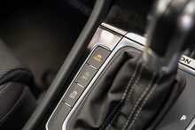 Volkswagen Golf TSI R - U56010