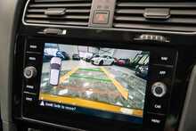Volkswagen Golf TSI R - U56010