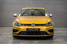 Volkswagen Golf TSI R - U56010