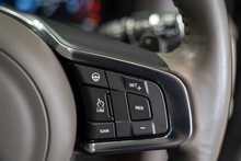 Jaguar XF d V6 Portfolio - U56011