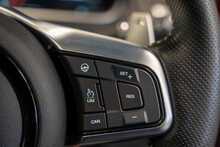 Jaguar F-Type V8 R-Dynamic Black - U56012